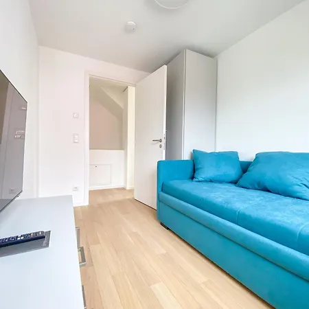 Strandlaeufer 1 Holiday home