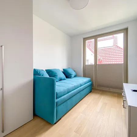 Strandlaeufer 1 *