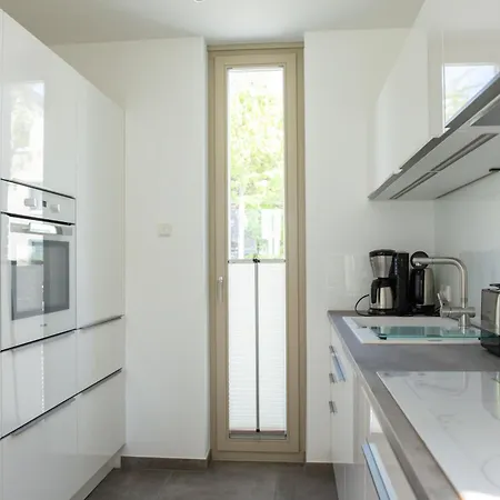 Holiday home Strandlaeufer 1